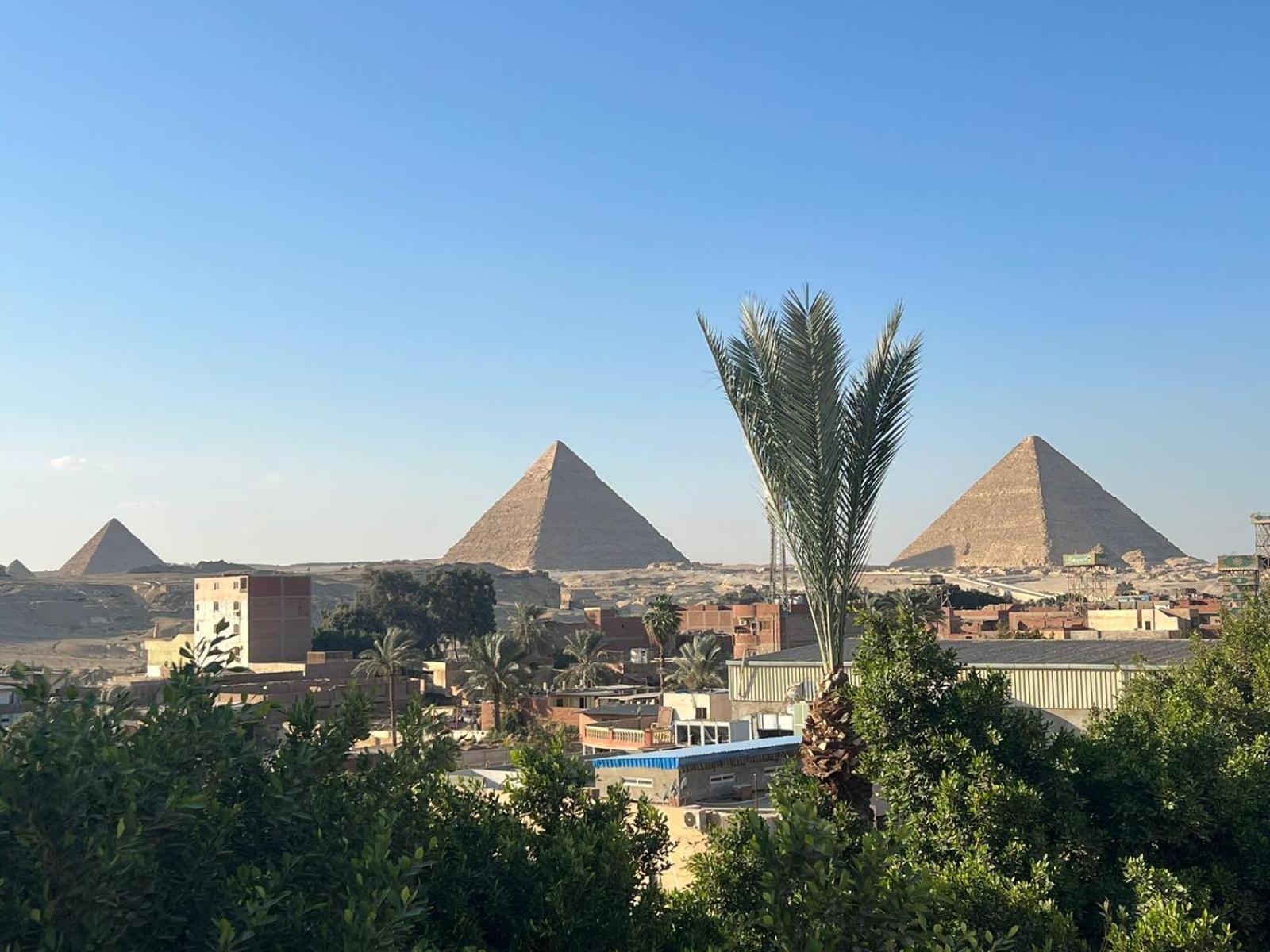 Regent Pyramids View Hotel Kafrat al Jabal Bagian luar foto