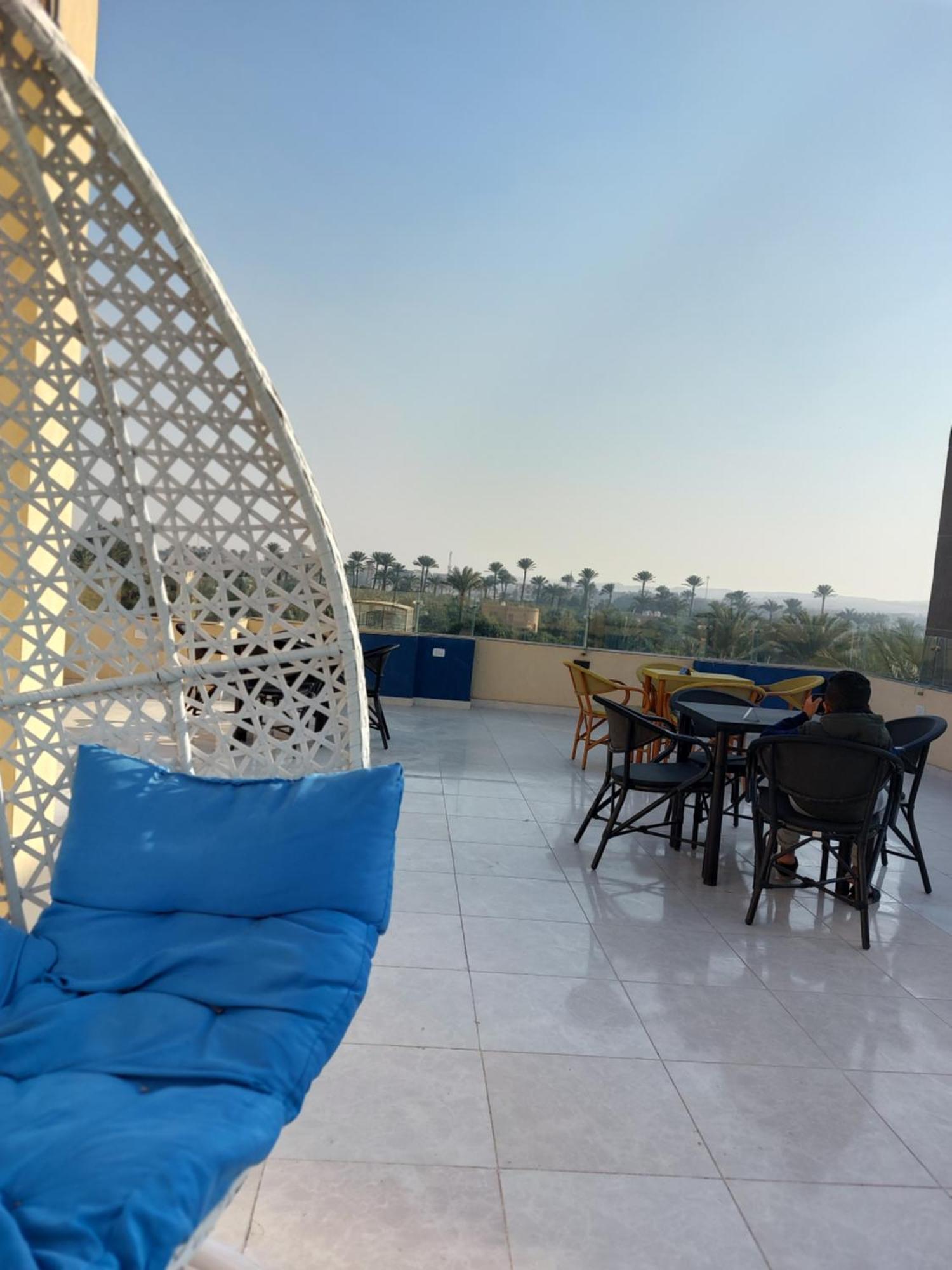 Regent Pyramids View Hotel Kafrat al Jabal Bagian luar foto