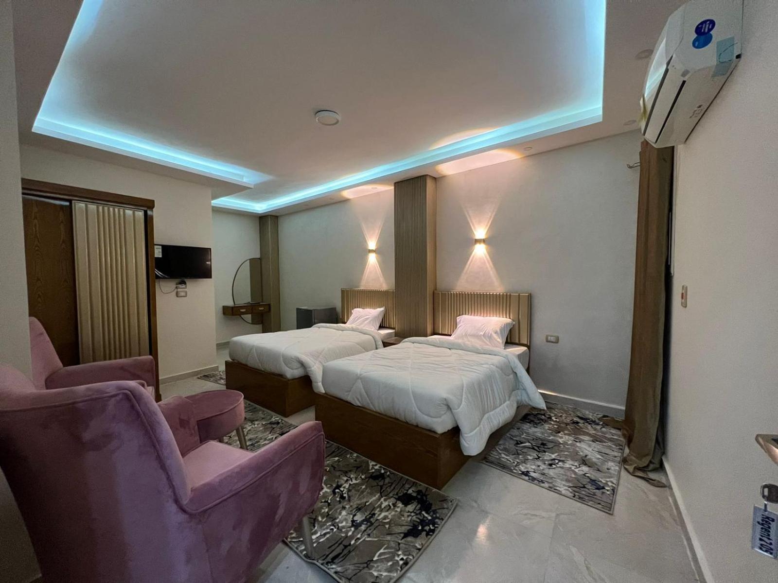 Regent Pyramids View Hotel Kafrat al Jabal Bagian luar foto