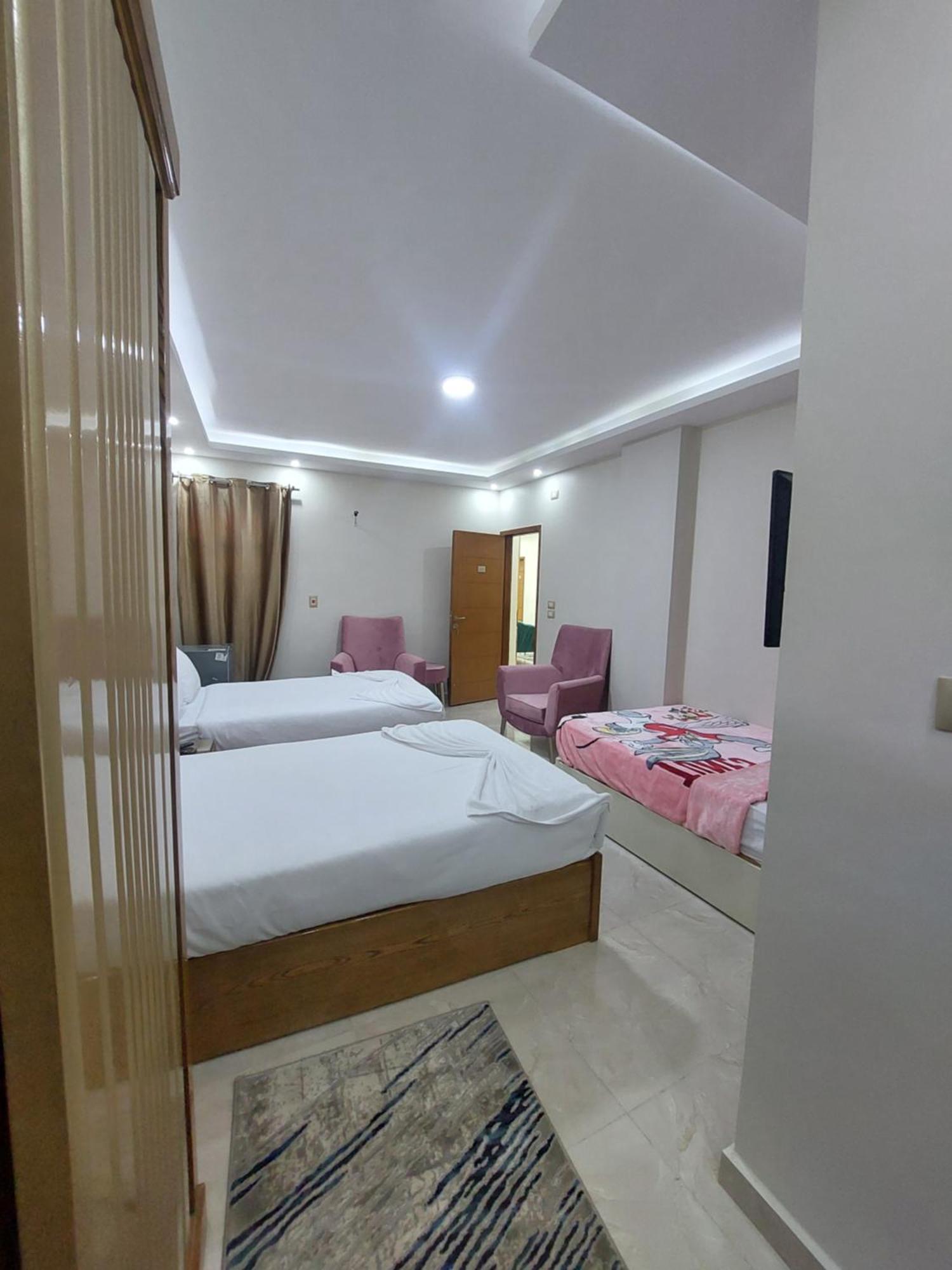 Regent Pyramids View Hotel Kafrat al Jabal Bagian luar foto